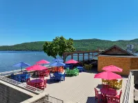 瑟福塞湖濱飯店 - 山景