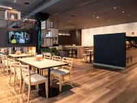 IntercityHotel Paderborn - petit déjeuner