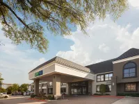 Holiday Inn Express & Suites Irving DFW Airport North  호텔