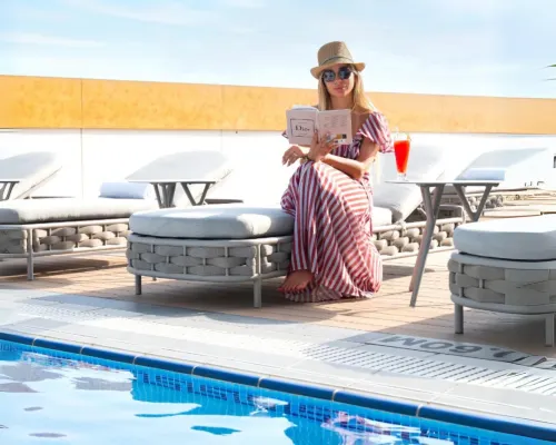 Velero Hotel Doha Lusail Các khách sạn gần Nhà thờ Hồi giáo Katara
