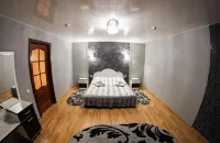 Asteriya Hotel T-34 Monument 주변 호텔