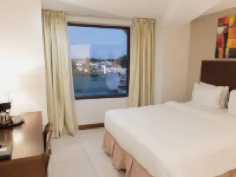 ラマダ パラマリボ プリンセス ホテル パラマリボのホテル