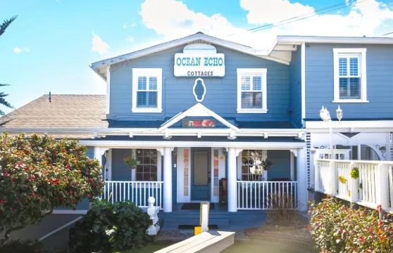 海洋回波海灘別墅酒店