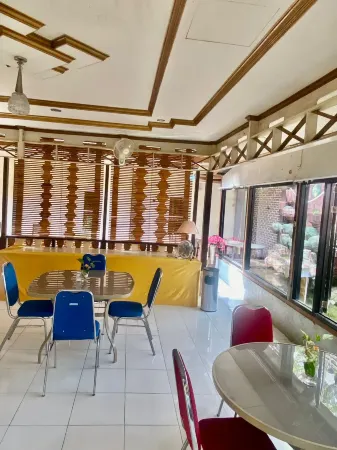 Hotel Elisabeth Отели в г. Gorontalo Regency