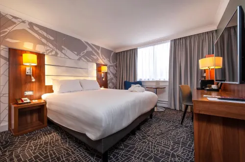 Mercure Telford Centre Hotel - Yüzme Havuzu