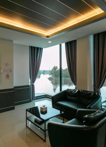 ห้องสวีท พร้อมวิวแม่น้ำ