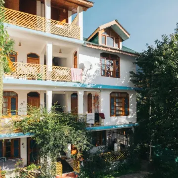 Orchards House - the Hidden Tribe