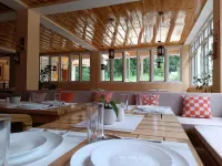 The Alpine Jungle Stay