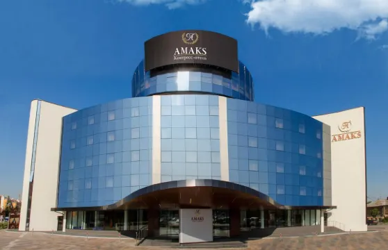 梁贊AMAKS大會酒店