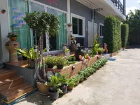 Natharinee Residence Hotels in Sam Phran