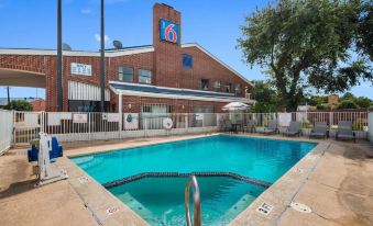 Studio 6 Houston, TX - Brookhollow