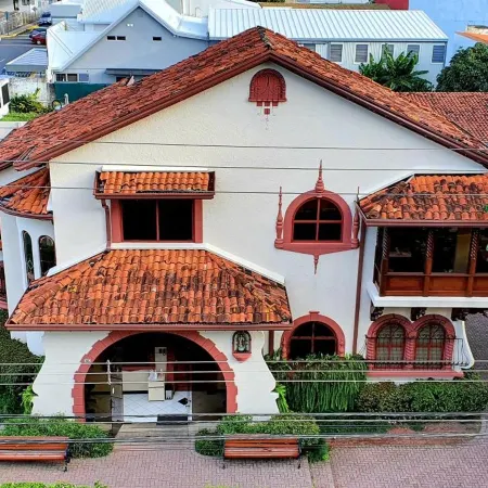 Parque del Lago Boutique Hotel