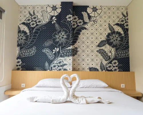 Miko Rooms & Capsules Hotel Hotels in Waru