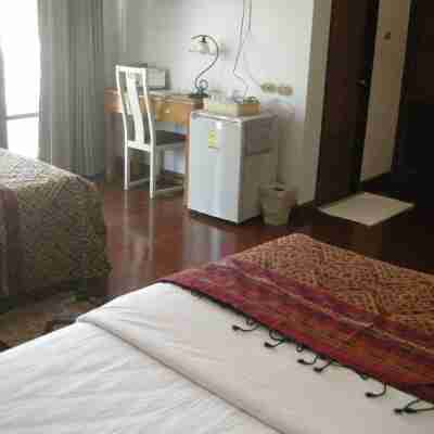 特里帕亞羅姆家庭旅館 Rooms