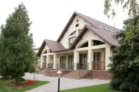 Vyisokiy Bereg Hotel Các khách sạn gần Manor Where Pliyev, the Twice Hero of  USSR, Lived
