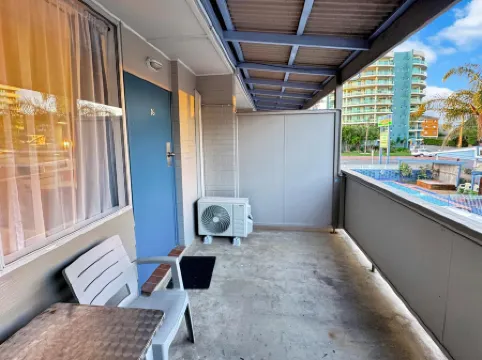 Golden Sands Motor Inn