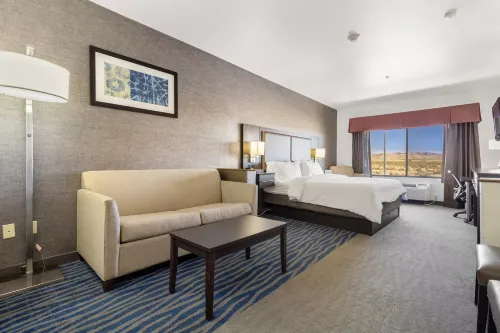 Holiday Inn Express & Suites Barstow-Outlet Center Hotels in Barstow