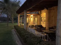 Hartland Country House Oudtshoorn - Pet friendly