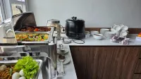 Hexton Hotel Lampung by Amazing - breakfast