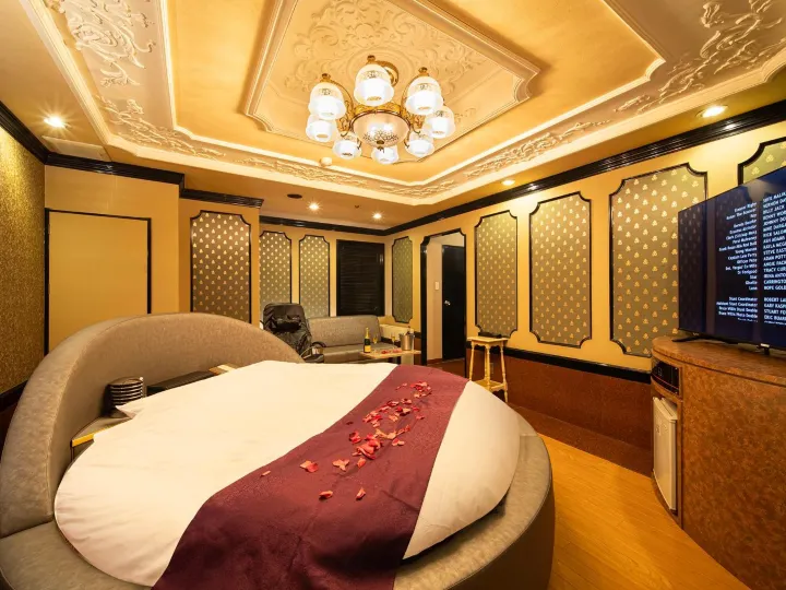 Hotel Metro (Adult Only)