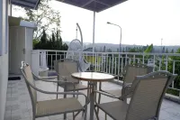Diyar Villas Puncak H8/7 - parking