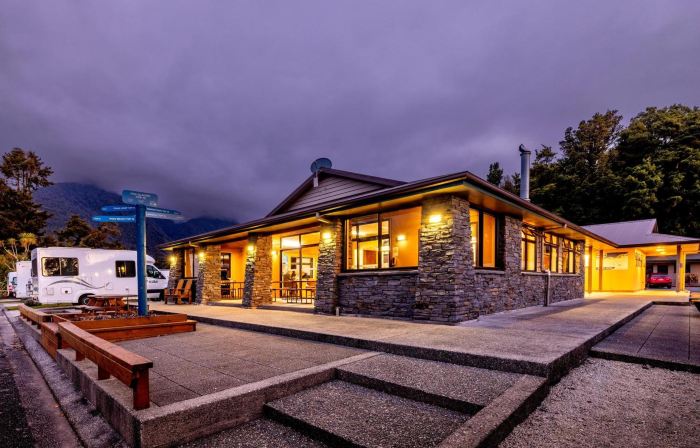 Fox Glacier Top 10 Holiday Park