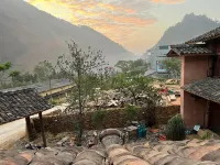 Dinh Da H'Mong - Karsterly Rock Lodge - vue sur la montagne