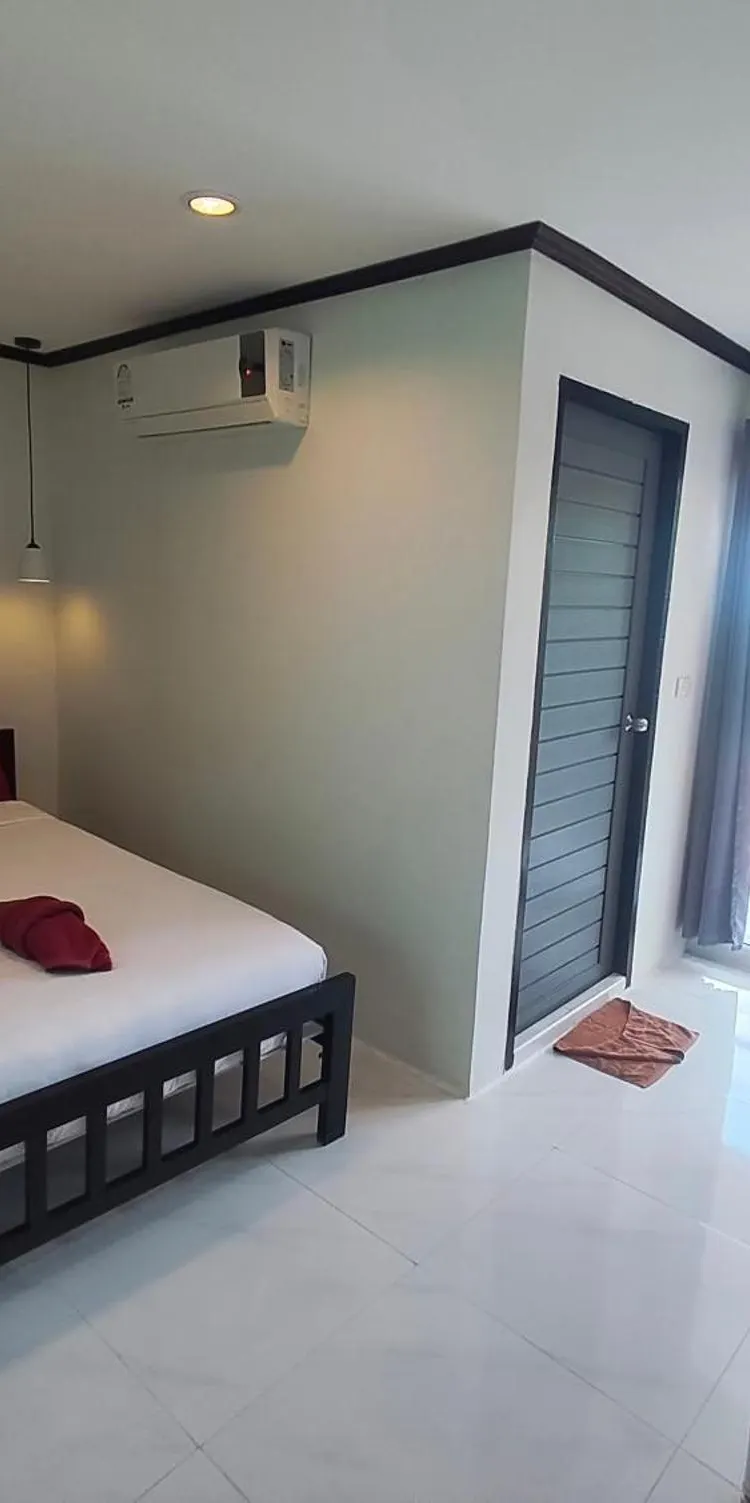 ห้องเตียงควีนไซส์พร้อมวิวทะเล