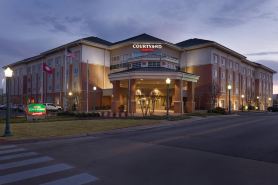 Courtyard Fort Smith Downtown