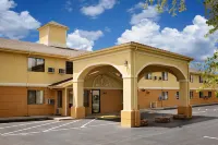 Super 8 by Wyndham Muncie/Ball St. College Area Hotels near Walmart Connection Center