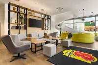 Super 8 by Wyndham Koblenz