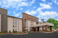 La Quinta Inn & Suites by Wyndham Jonesboro Hotels in Jonesboro
