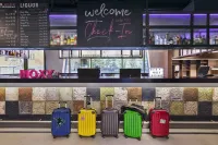 洛桑市 Moxy 飯店 - 酒吧