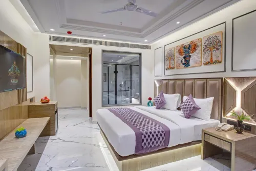 Gold the Royal Newly Built - 2Mins Walk from New Delhi Railway Station & 5Mins from Connaught Place