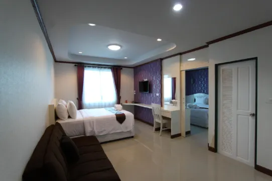 ห้องเตียงคู่ชั้นสองพร้อมห้องน้ำในตัว