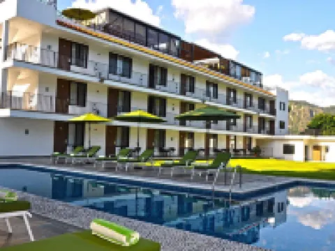 ホテル ラス プエルタス デ テポストゥラン テポストランのホテル