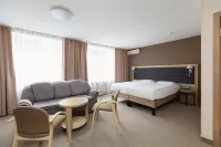 AMAX Park Hotel, Entertainment center "OUT-HALL", Restaurant "Evening Voronezh"
