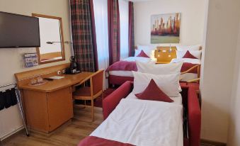 Garner Hotel HAMBURG - WANDSBEK MARKTPLATZ by IHG