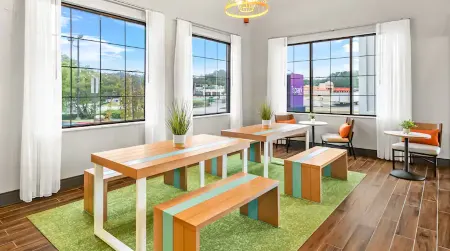 Spark by Hilton Duluth Отели в г. Далут