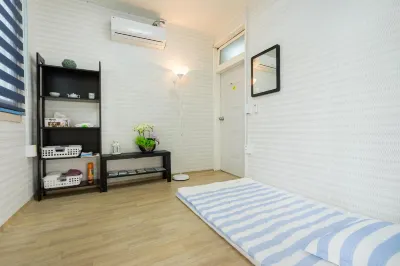 Yours Guesthouse in Tongyeong Hotels near Tongyeong Cable Car