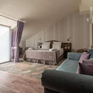 Maria St. Petersburg (Мария)