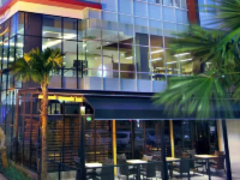 Hotel Neo Candi Simpang Lima - Semarang by Aston Hotels in Gajahmungkur