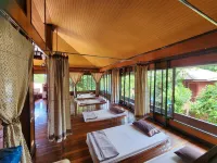 Coral Bungalows Các khách sạn gần Bãi biển Haad Rin