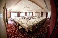 Hotel Rodan Hotels in Poznanski