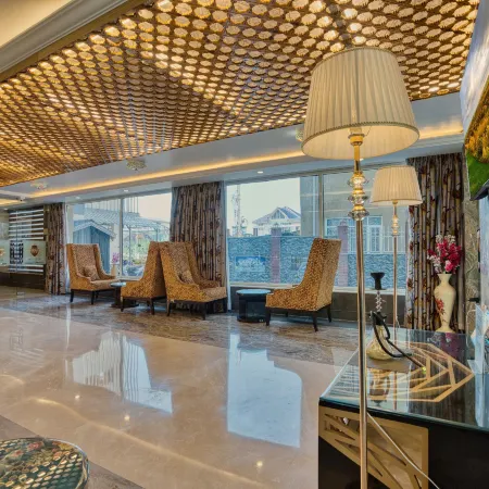 The Montreal Srinagar (A Unit of Montreal Group)