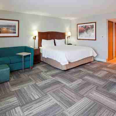 Hampton Inn by Hilton Duluth Canal Park Rooms