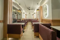 Hotel the Vaishvik Banganga Road - Aamiainen