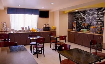 Super 8 by Wyndham Irving/DFW Apt/North