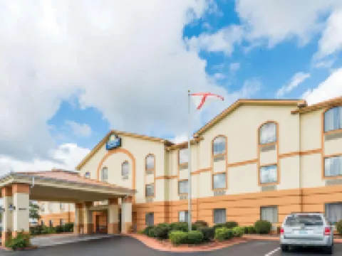 Days Inn & Suites by Wyndham Prattville-Montgomery Hoteles en Prattville