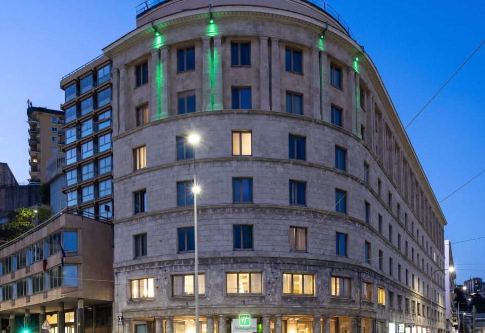 Holiday Inn Genoa City, an IHG Hotel - Housity